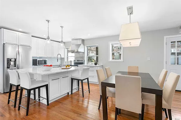 Sold by Prime Realty | media 3