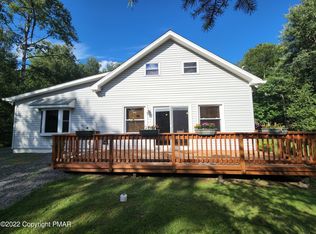 134 Driftwood Dr, Blakeslee, PA 18610
