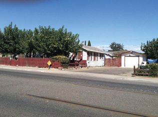 705 S 7th Ave, Avenal, CA 93204