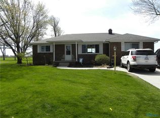 4638 Pickle Rd, Oregon, OH 43616