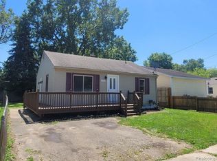 1396 Proper Ave, Burton, MI 48529