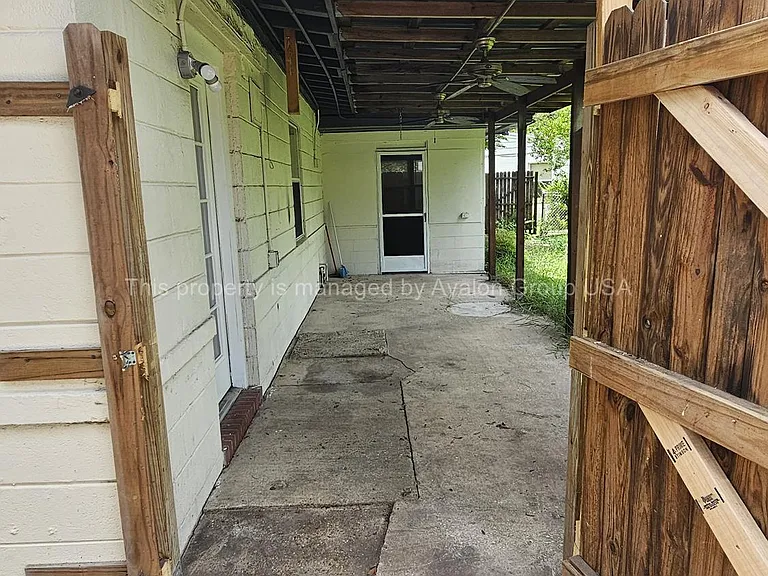 5474 N River Rd — Photo 34