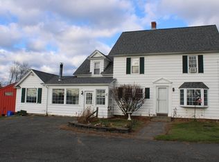 215 River Rd, South Deerfield, MA 01373