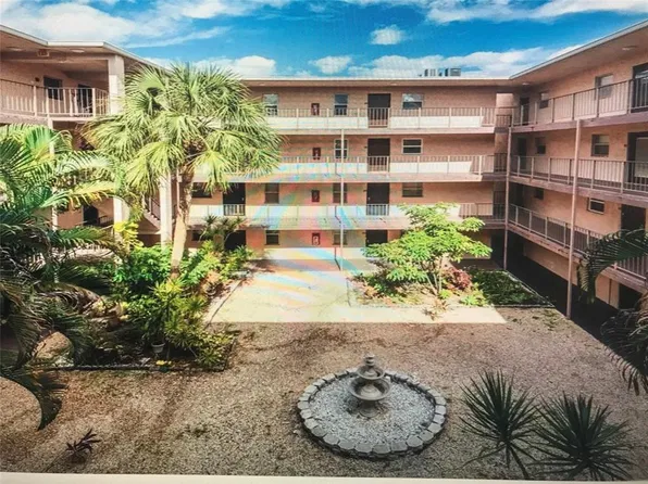 2850 Somerset Dr APT 105L, Lauderdale Lakes, FL 33311