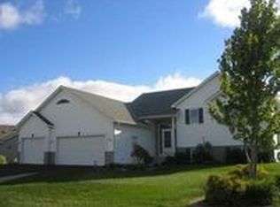 20984 Hyacinth Ave, Lakeville, MN 55044