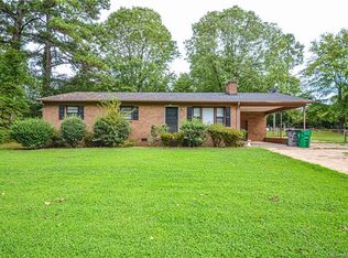 1126 Peachtree Rd, Charlotte, NC 28216