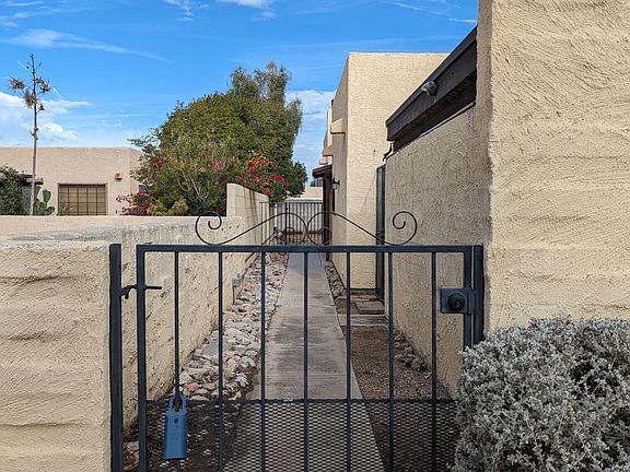 3rd image of 2430 W Drachman St