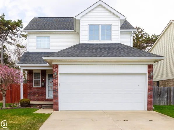 12742 Phelps St, Southgate, MI 48195