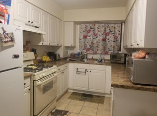 230 E Brinkerhoff Ave, Palisades Park, NJ 07650