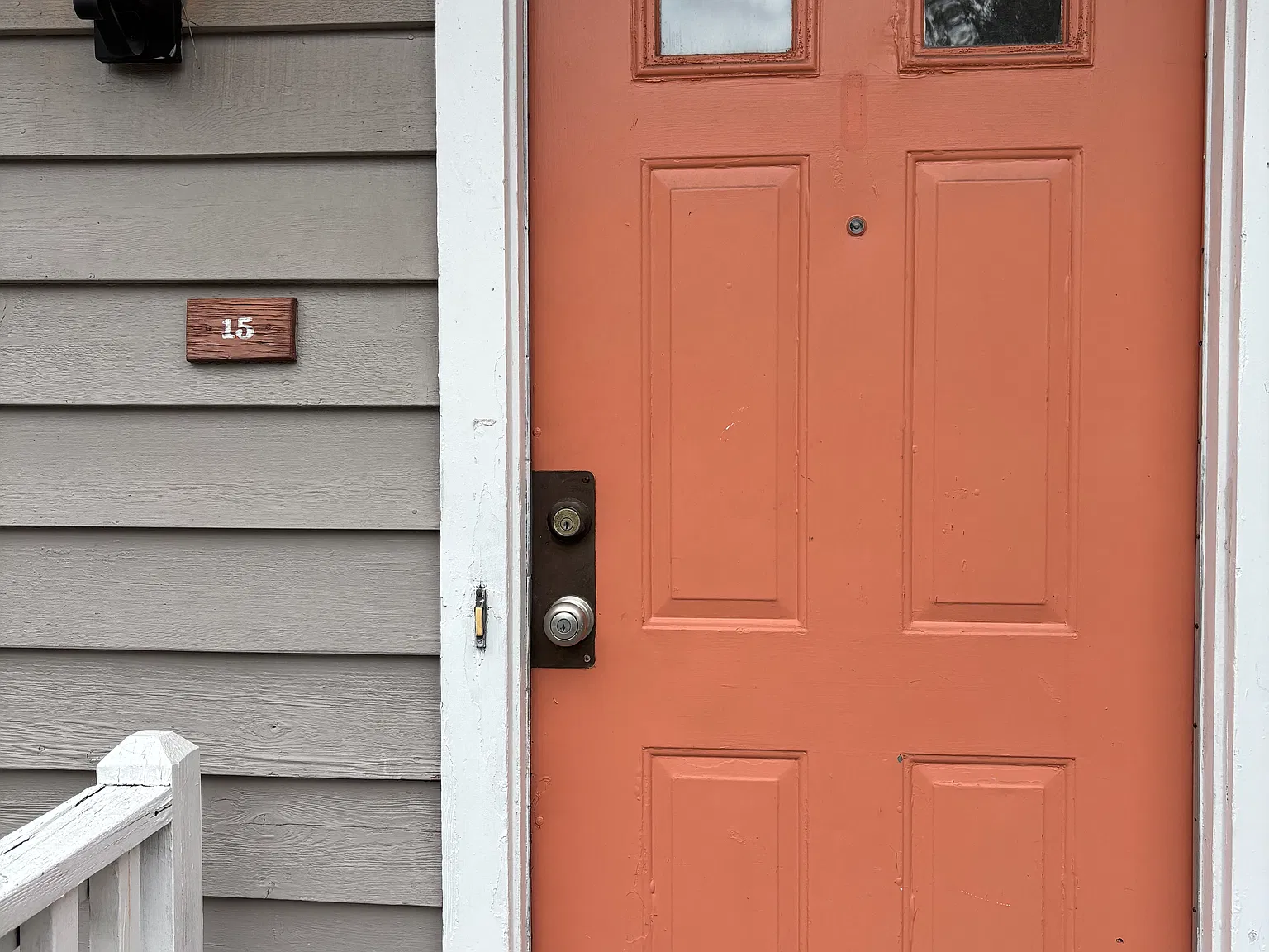 615 Heidt St — Photo 2