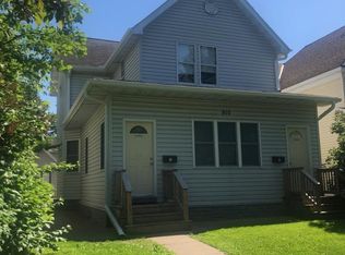 910 Charles Ave, Saint Paul, MN 55104