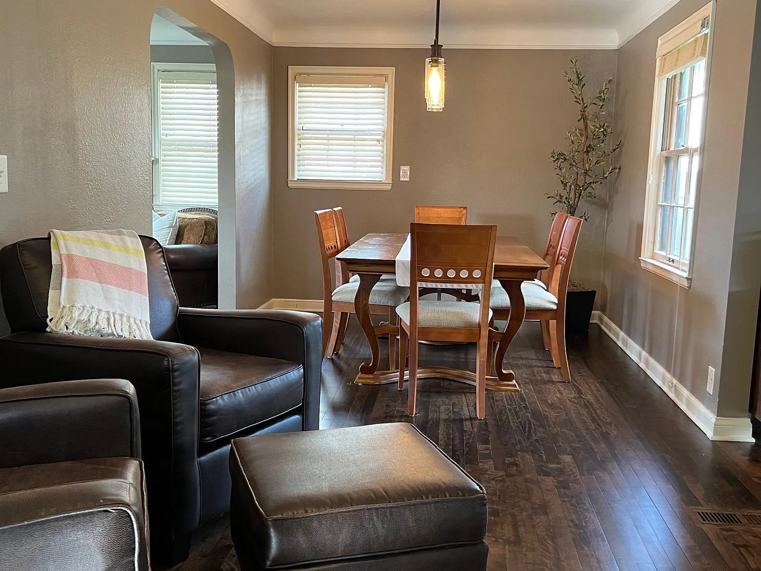 3 bed, 1800 sqft, $3,000 — Photo 4