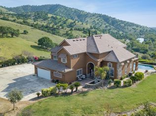 25139 Elwood Rd, Sanger, CA 93657