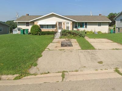 113-115 Ridge Drive, Mount Horeb, WI, 53572