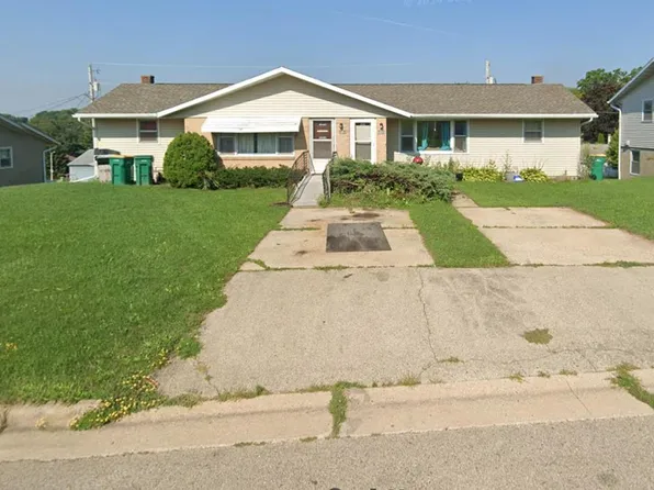 113-115 Ridge Drive, Mount Horeb, WI 53572