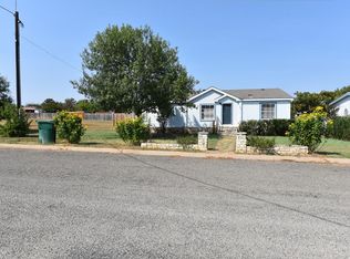 209 Sarah Cir, Llano, TX 78643