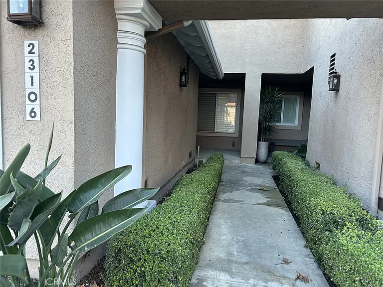 23106 Port Antonio Way — Photo 19