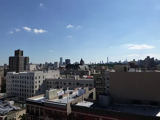 Rented by Bohemia Realty Group | media 28