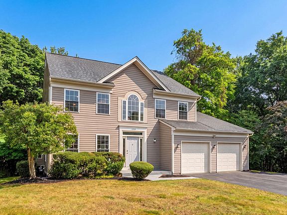 2nd image of 10303 Augusta Ct