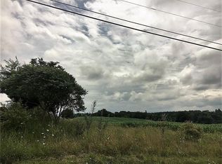 513 Upper Middletown Rd, Smock, PA 15480