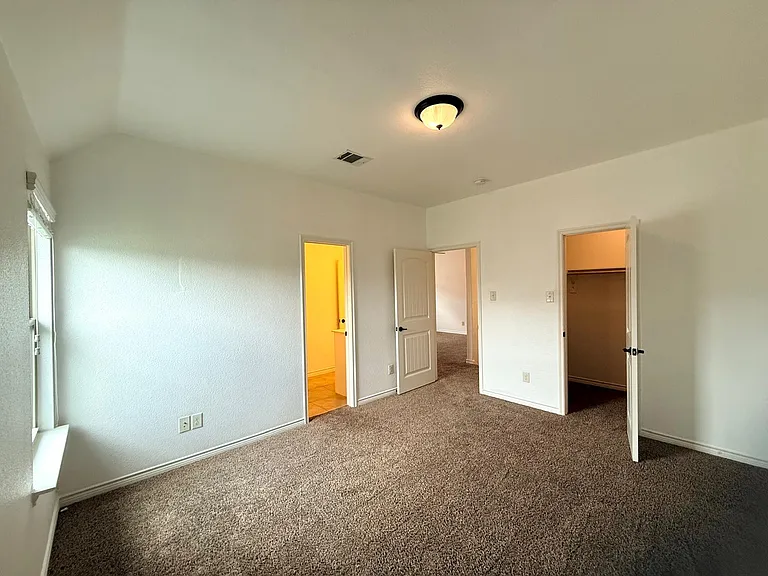 160 Stevenson Dr — Photo 42