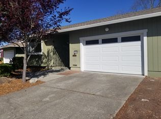 6569 Stone Bridge Rd, Santa Rosa, CA 95409