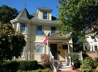 160 Temple St, West Roxbury, MA 02132