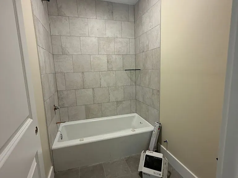 401 McKee St #403 — Photo 9