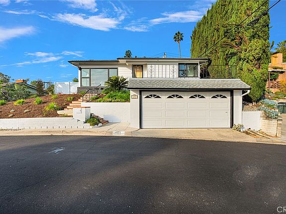 3rd image of 195 Anita Dr