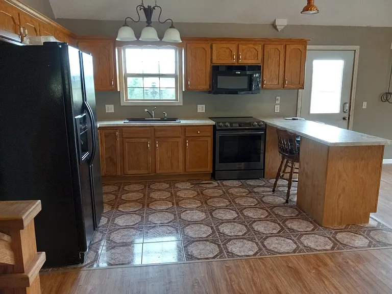 5360 State Highway 125 N — Photo 12