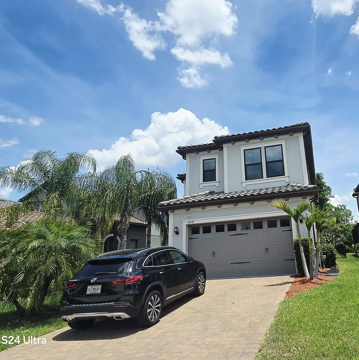Driveway - 19547 Roseate Dr