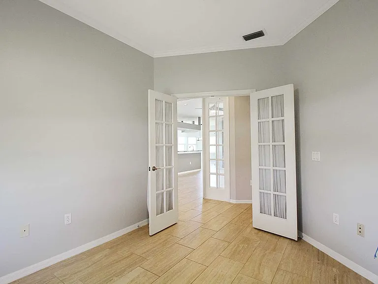 4815 77th St E — Photo 13