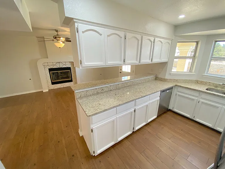 10936 Loma Alta Ln — Photo 12