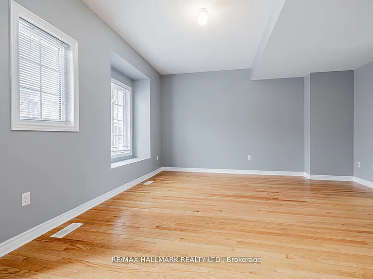 15 Old Colony Rd #10 — Photo 3