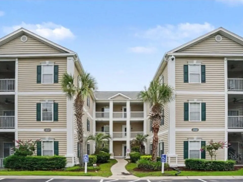 2020 Cross Gate Blvd #201