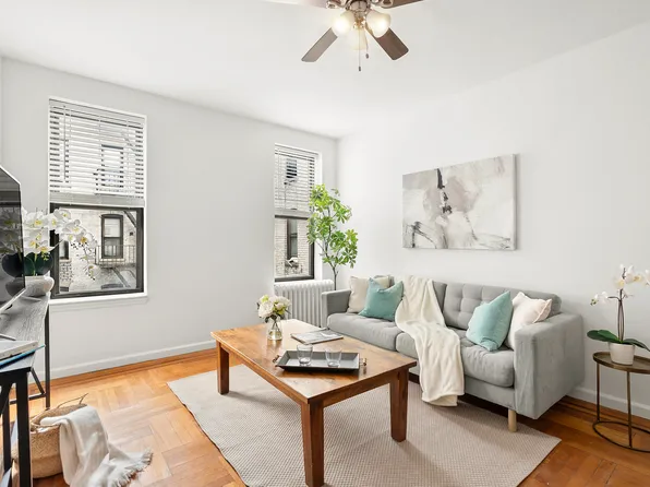 325 Marine Avenue image 1 of 4