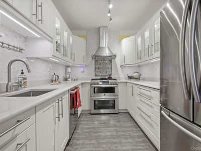 105 Garth Road #4J, Scarsdale, NY, 10583