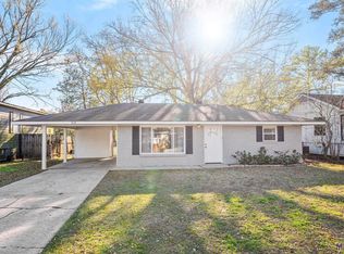 312 Pinoak St, Denham Springs, LA 70726