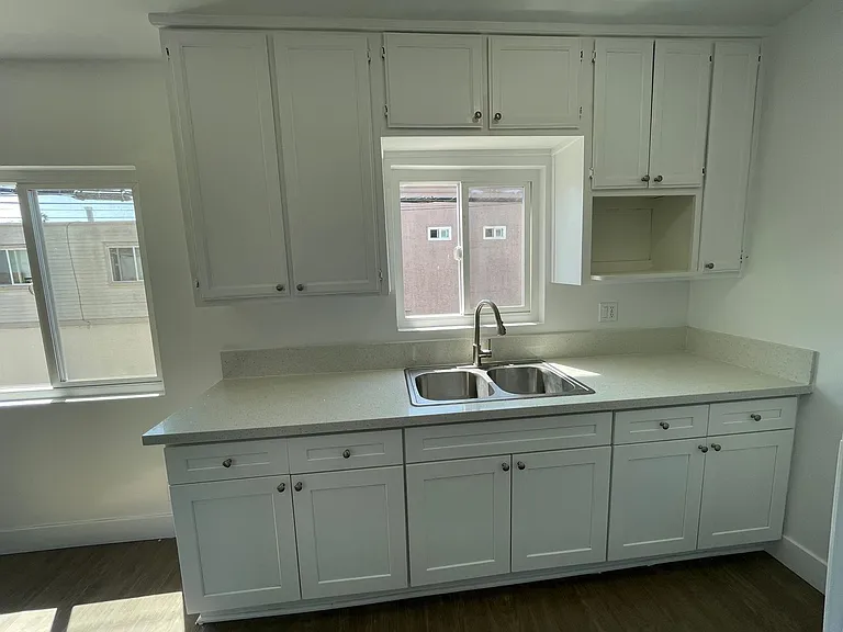 1101 Saint Louis Ave #7 — Photo 11