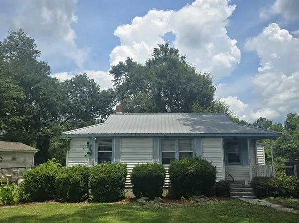 315 Hill Ave, Bessemer, AL 35023