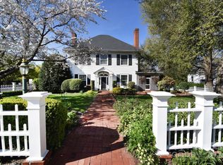 207 5th Ave NE, Hickory, NC 28601