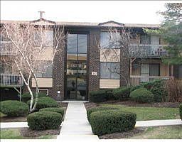 1st image of 305 Country Club Ln