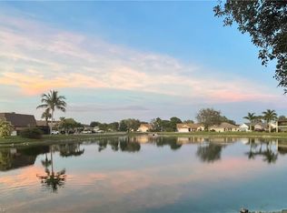 4330 Chantelle DR #F105, NAPLES, FL 34112