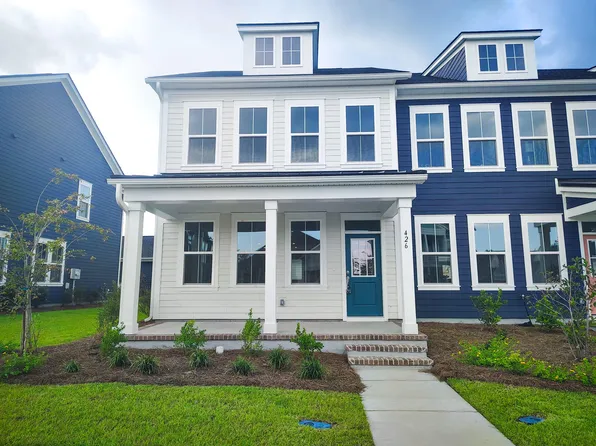 426 Swaying Pine Ln, Summerville, SC 29486