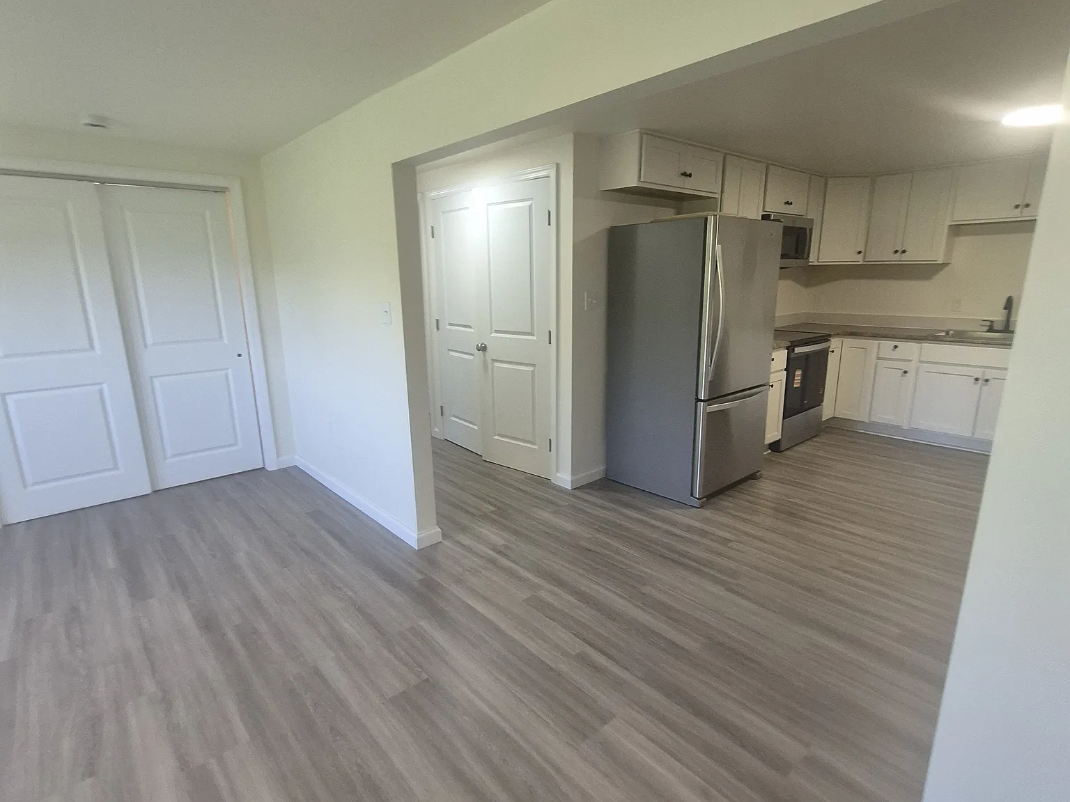 2 bed, $1,400 — Photo 4