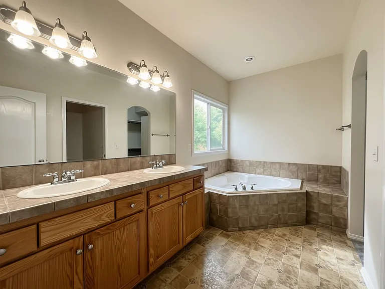 4759 E Tanoak Dr — Photo 34