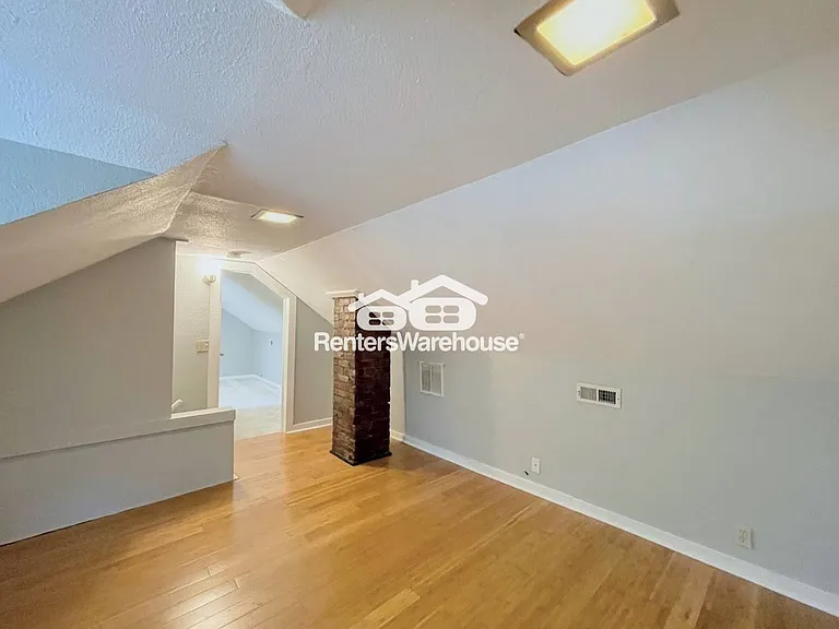 8455 Radnor Rd — Photo 28