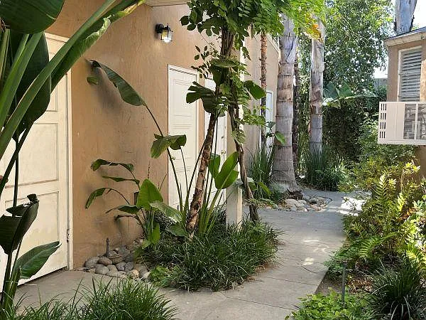 1333 M St #D — Photo 8