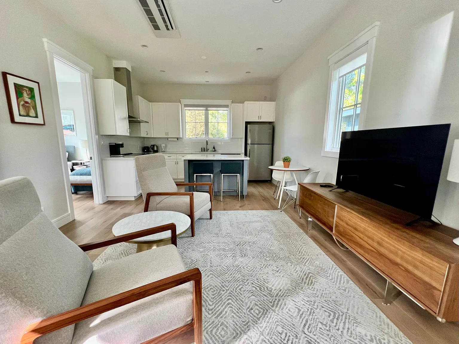 1 bed, 650 sqft, $4,000 — Photo 1