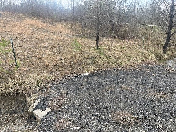 4th image of 9237 Kuhl Rd